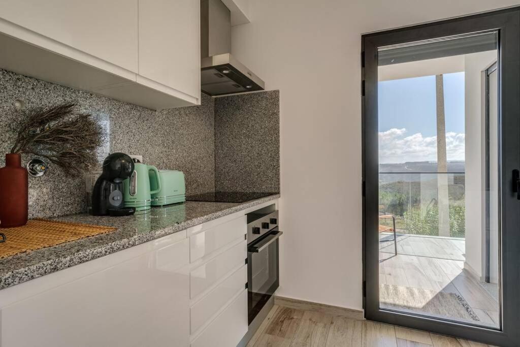 Happiness Apartment - 2Bedroom Apt In Aljezur Exterior photo